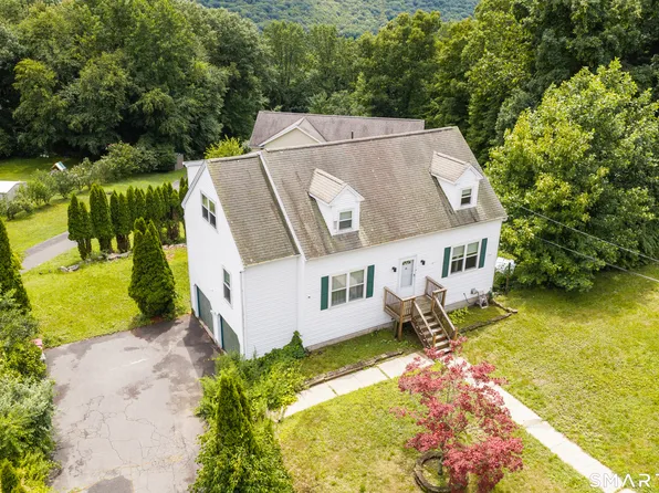 14 Jason Court, Naugatuck, CT 06770