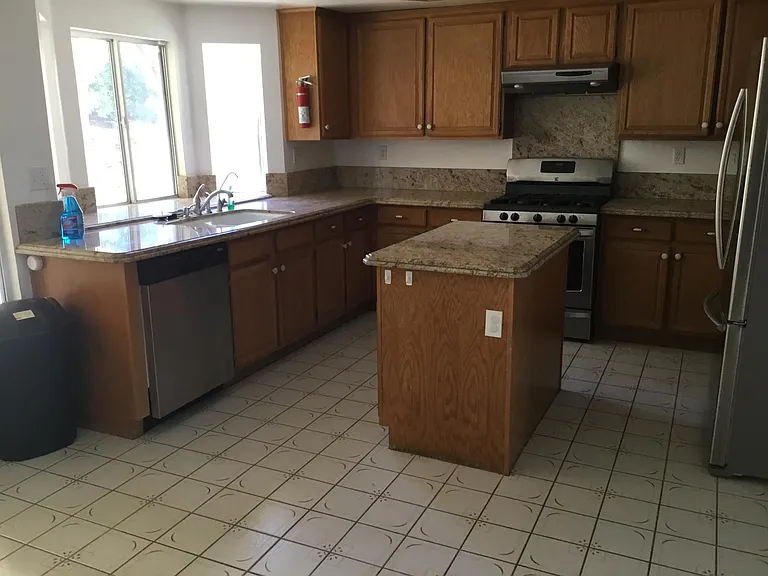 41411 Jacaranda St — Photo 17