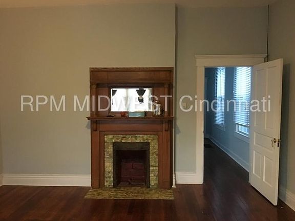 2nd image of 1047 E Kentucky St