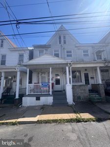 208 W Saylor St, Mount Carmel, PA, 17851