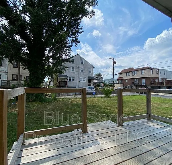 900-902 Church Ln #902 CHURCH LN — Photo 28