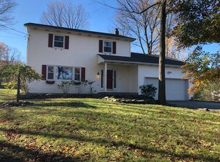 78 Cronks Rd, Wallkill, NY 12589