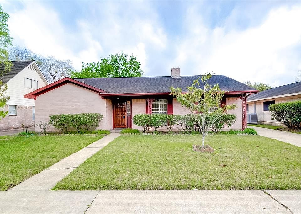 1st image of 7627 Dawnridge Dr