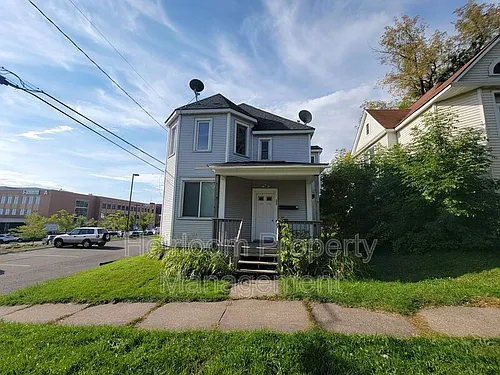 223 N 11th Ave E #2 Photo 1