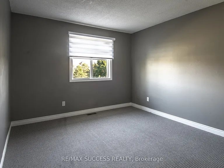 26 Tomahawk Dr — Photo 20