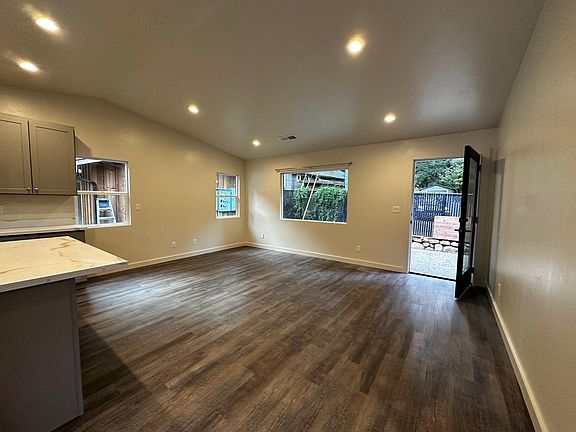 4th image of 12030 Irwin Way #12030