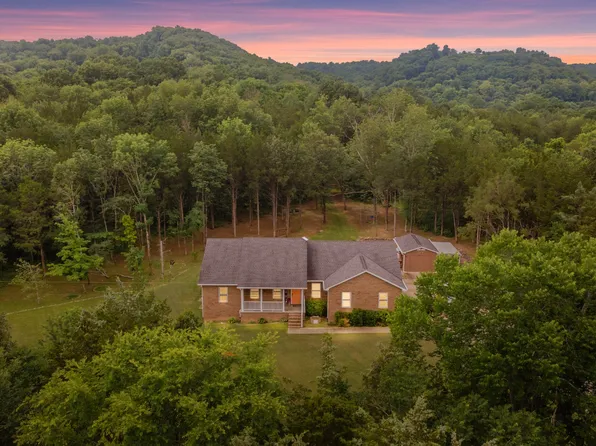 390 Hurd Rd, Prospect, TN 38477