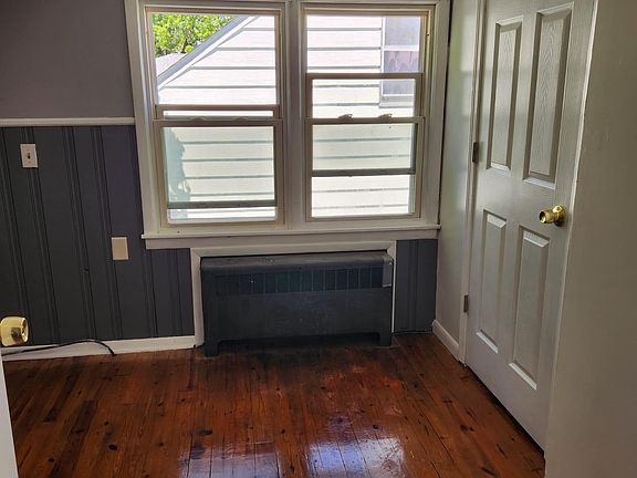 3rd image of 4700 W 150th St