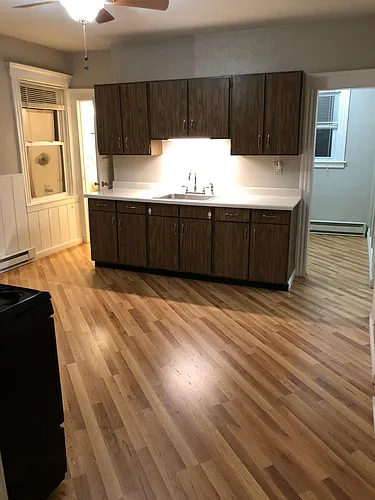 211 Oak Ave #2 Photo 1