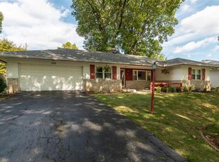 696 E Cooke Rd, Columbus, OH 43214