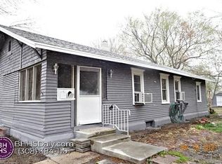 617 E Division St, Grand Island, NE 68801