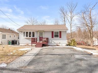 206 Knox Way, Hopatcong, NJ 07843