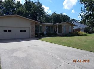 1526 Washington Dr, Miami, OK 74354