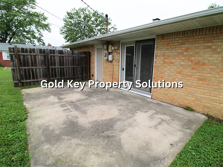 931 Hattie Dr — Photo 8