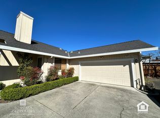 664 Spring Ln, Sonoma, CA 95476