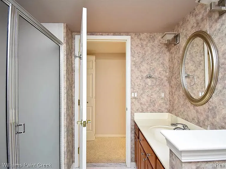 Bathroom 4