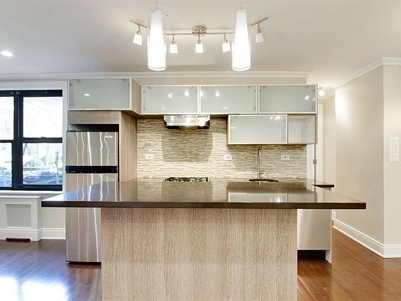 3rd image of 530 W 236th St APT 1B