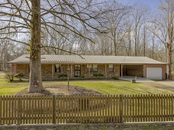 110 Tipton Ln, Vicksburg, MS 39180