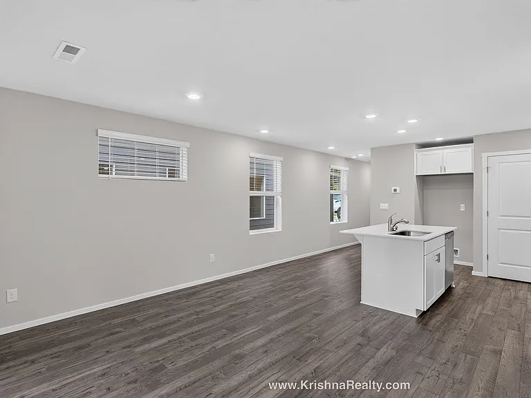 12214 NE 14th St — Photo 6