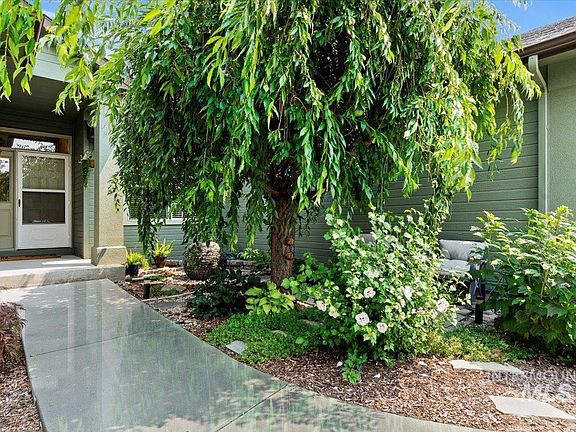2nd image of 1874 N Heath Ave