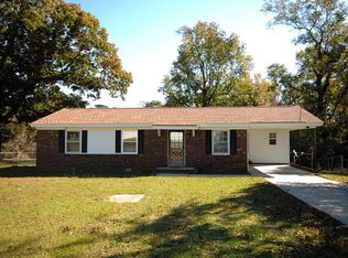 102 Moore Allen St, Dudley, NC 28333