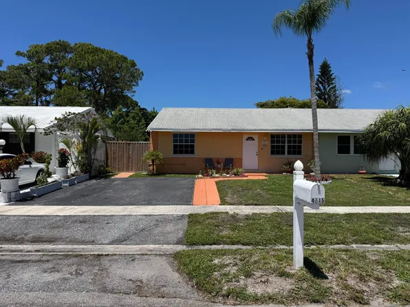 4815 Gladiator Circle, Greenacres, FL 33463