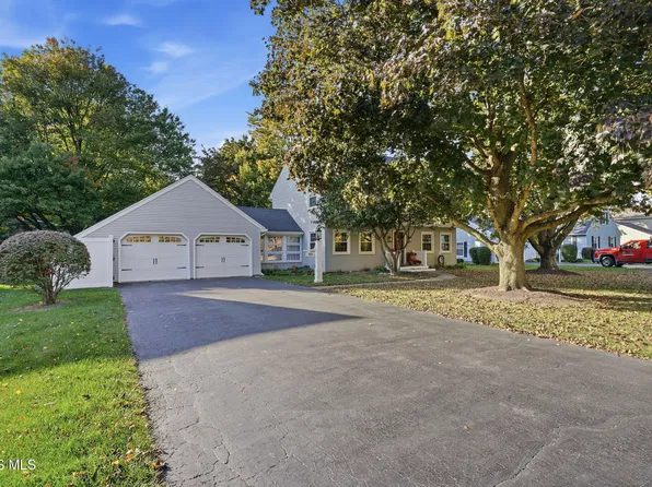 546 Bright Rd, Findlay, OH 45840