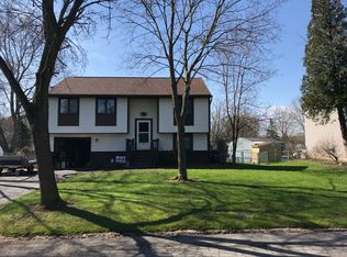 3687 Snowdrop Rd, Baldwinsville, NY 13027