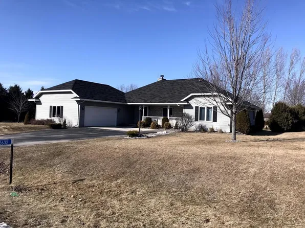 2632 Cardinal Ln, Manitowoc, WI 54220