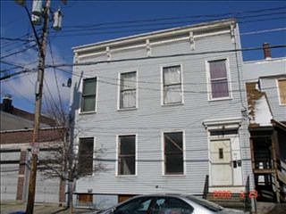 2nd image of 540 Clinton Ave
