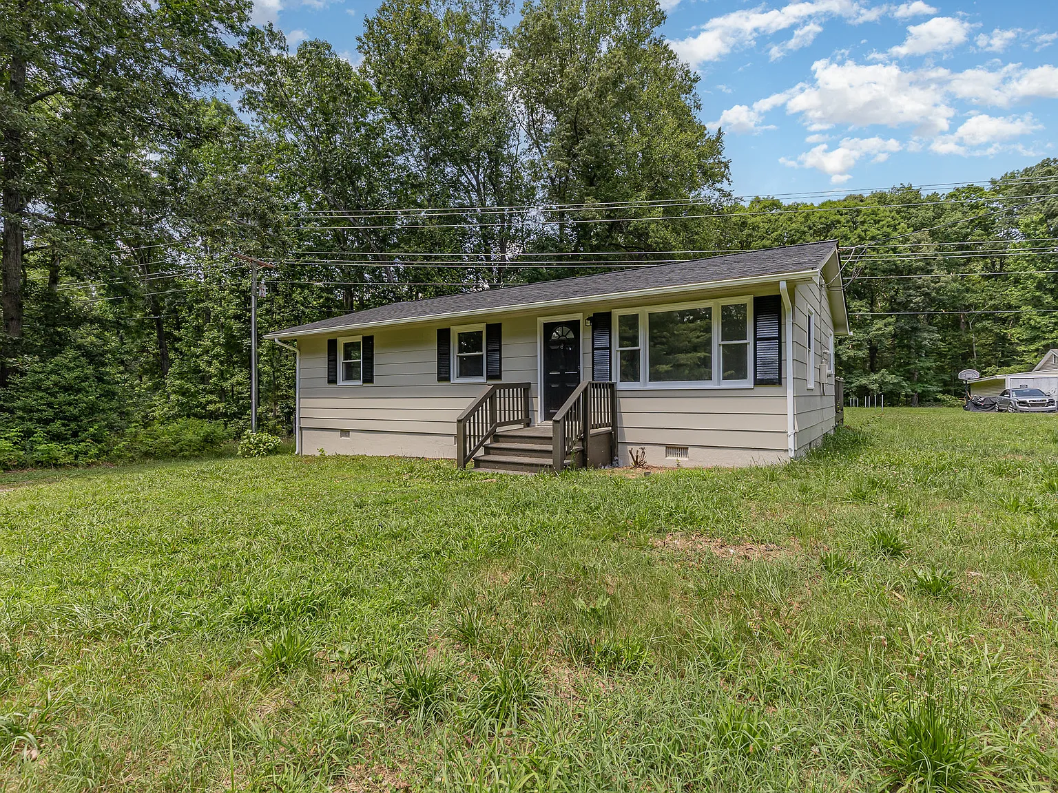 3 bed, 1008 sqft, $2,350 — Photo 3