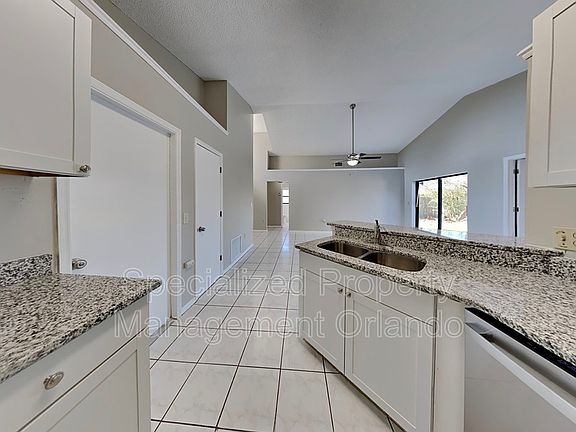 5th image of 1755 Boxeney Dr