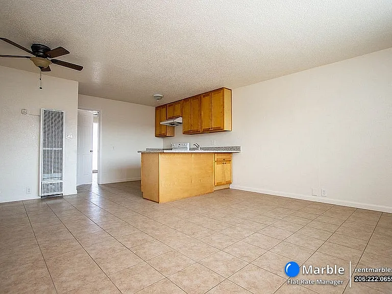 847 E Main St #4 — Photo 2