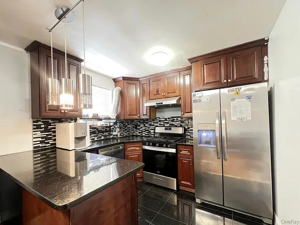 6838 136th Street #A, Flushing, NY 11367
