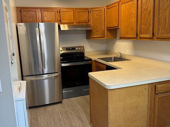 5th image of 2517 Glengyle Dr