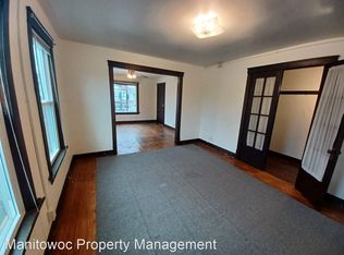 1115 S 15th St #2N, Manitowoc, WI 54220