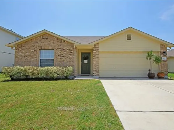 303 Flinn St, Hutto, TX 78634