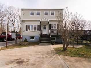 93 Norwood St, Fall River, MA 02723