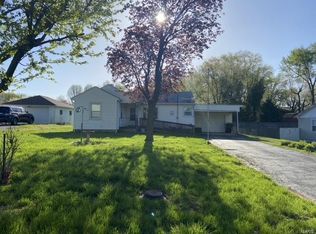 434 W Rosedale Dr, East Alton, IL 62024