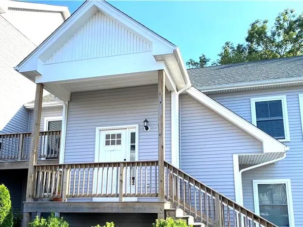 10 Jupiter Ln Unit F, Wyoming, RI 02898