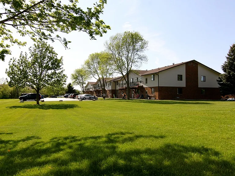 Wyndham Place Apartments — Photo 14