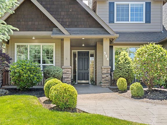 4th image of 994 SE Briarwood Ct