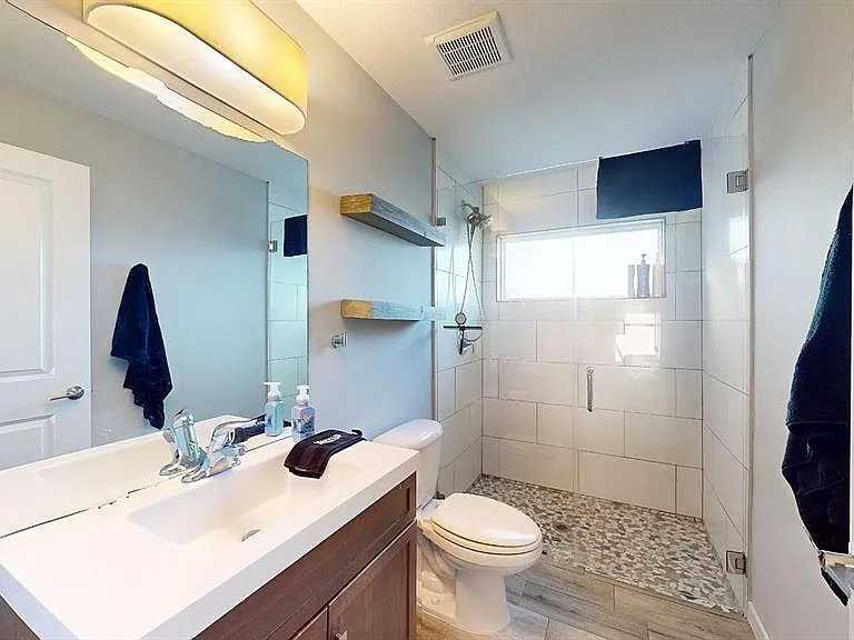 2011 Outer Dr #1 — Photo 9