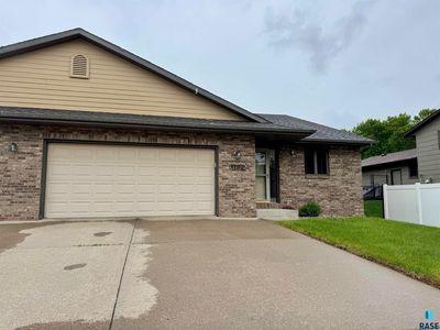1702 E 57th St, Sioux Falls, SD, 57108