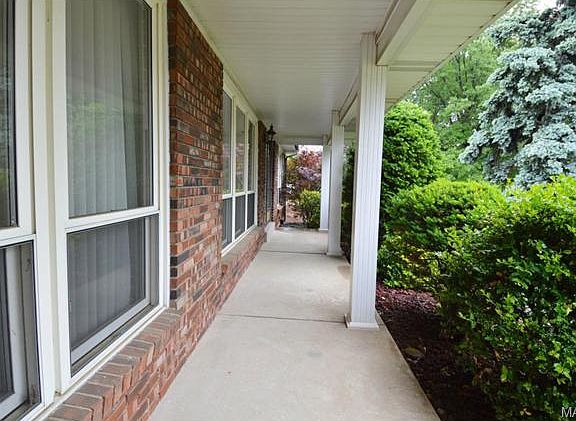 5th image of 2637 Irondale Dr