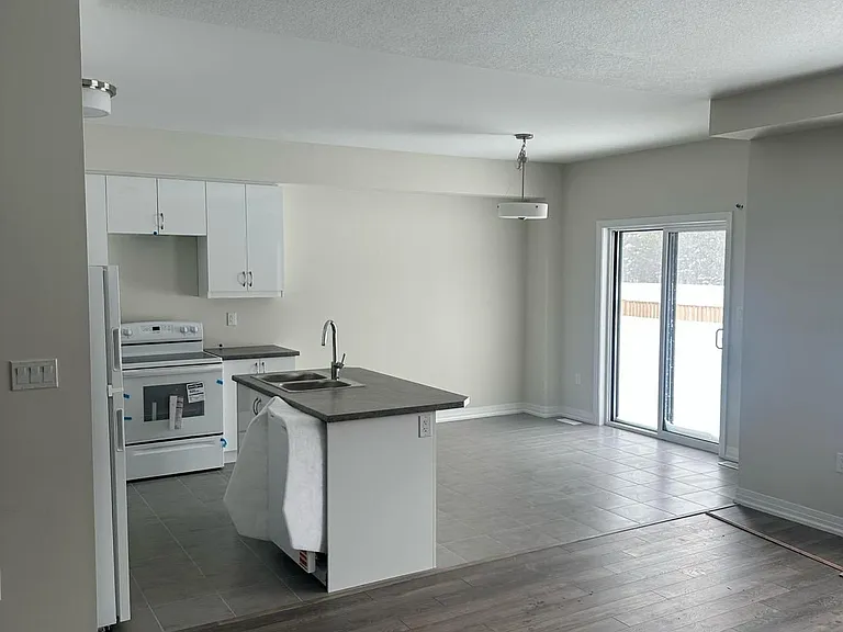 3022 Sandy Acres Ave — Photo 6