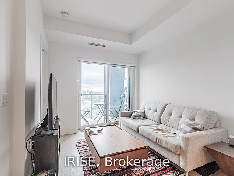 1 Yorkville Ave #4306 — Photo 9