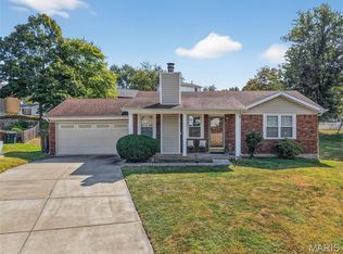 17 Forrel Tree Ct, Saint Peters, MO 63376