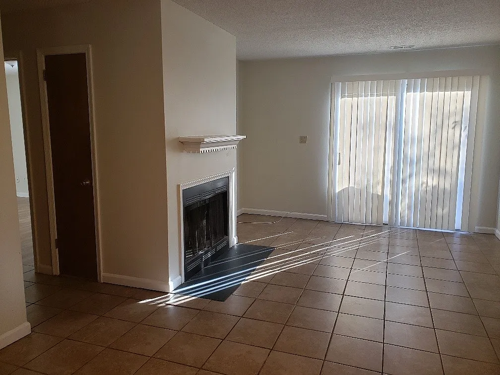 Ranch-style 2BD/2BA townhome in quiet neighborhood in Garner! — Photo 4