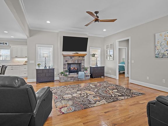 5th image of 280 Rhodes Rd